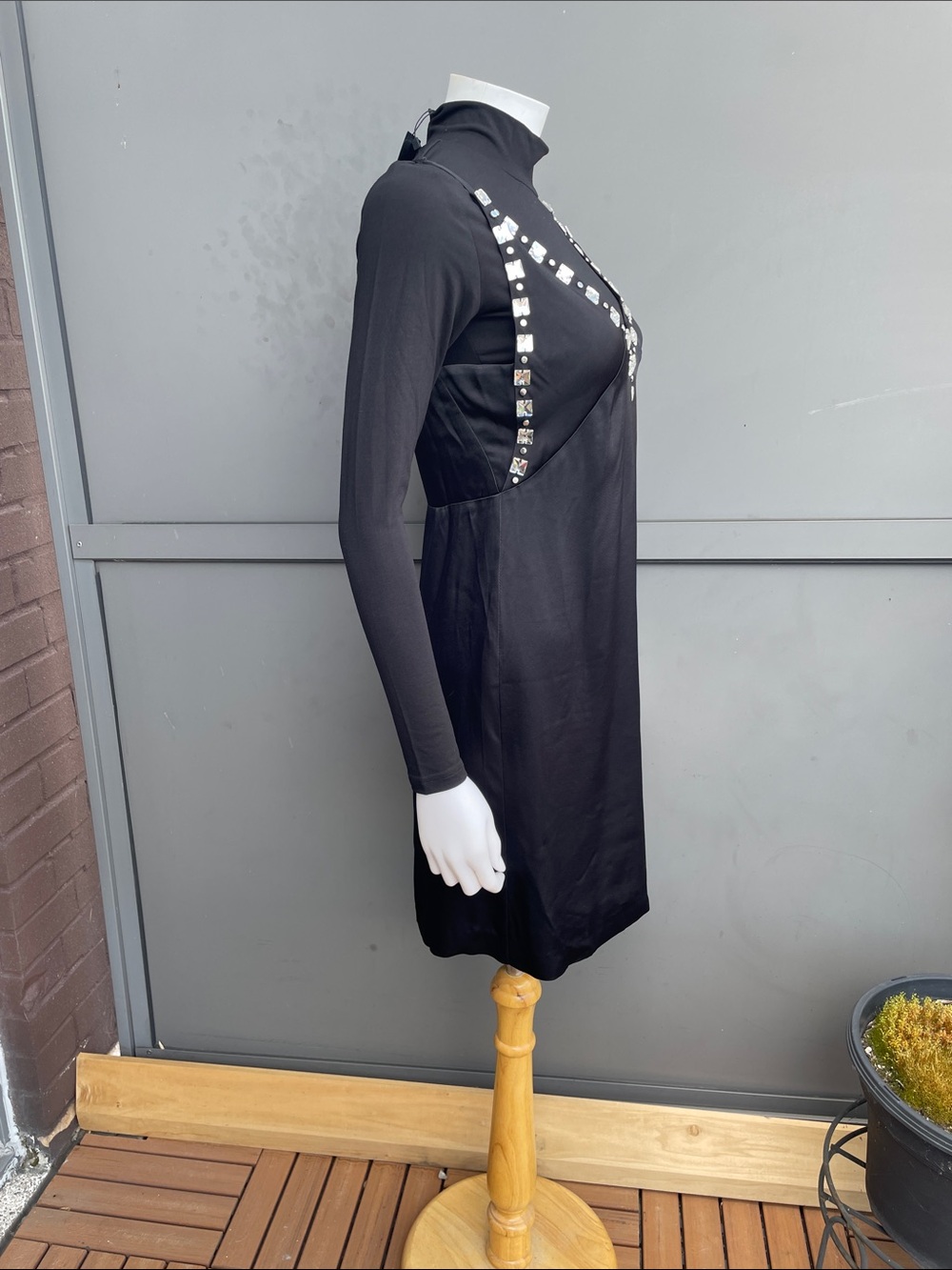 MAJE Elegant Black Turtleneck Long-Sleeve Dress with Embellished V-Neck Size 34 - Picture 3 of 11